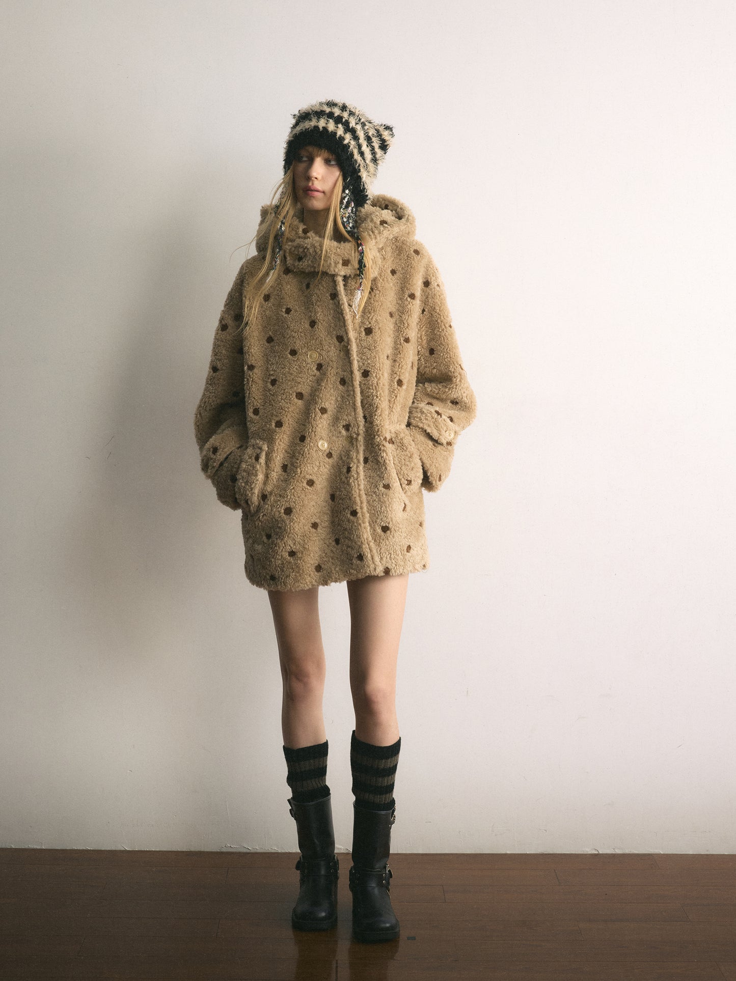 [A001117]Whimsical Barn-Inspired Polka Dot Jacket