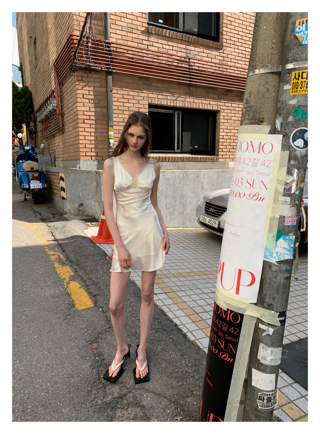 [F0099/100]Cleanfit Satin Skirt with Gloss Texture