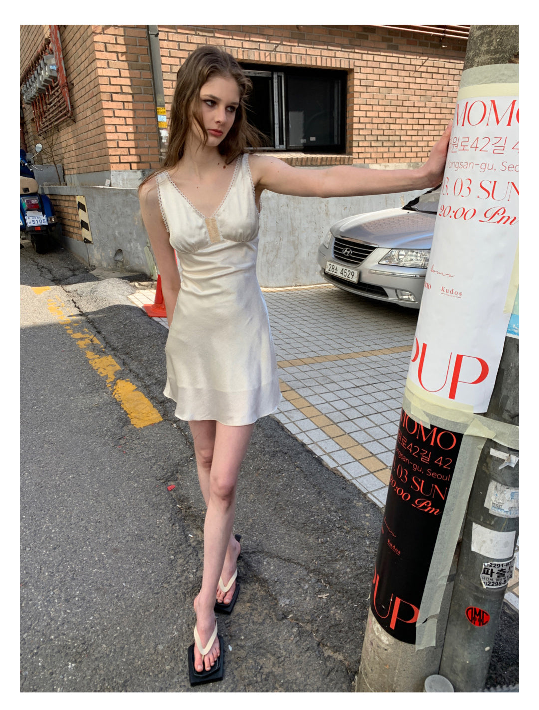 [F0099/100]Cleanfit Satin Skirt with Gloss Texture