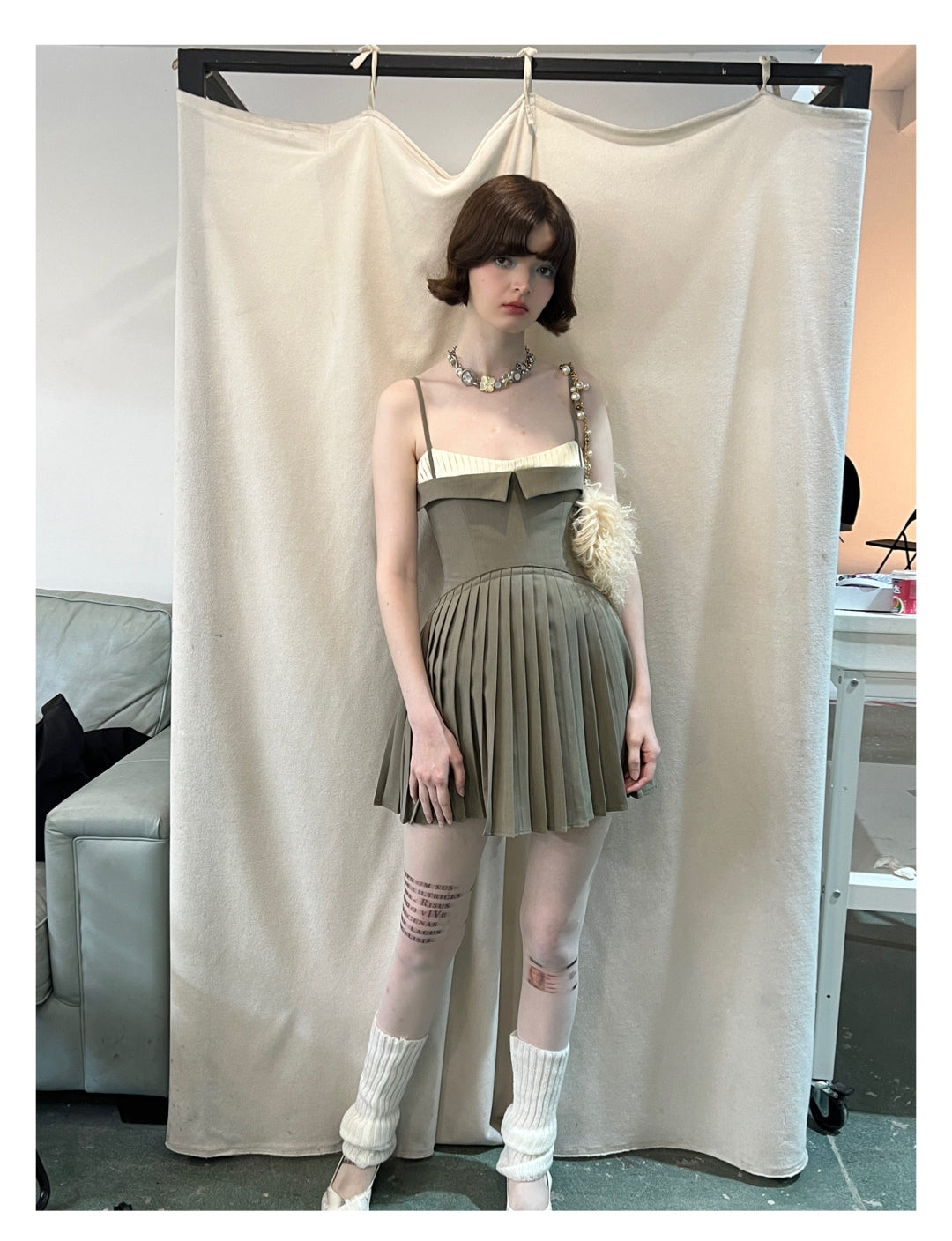 [D0080]Coffee Color Chic Simple Pleated Slip Dress