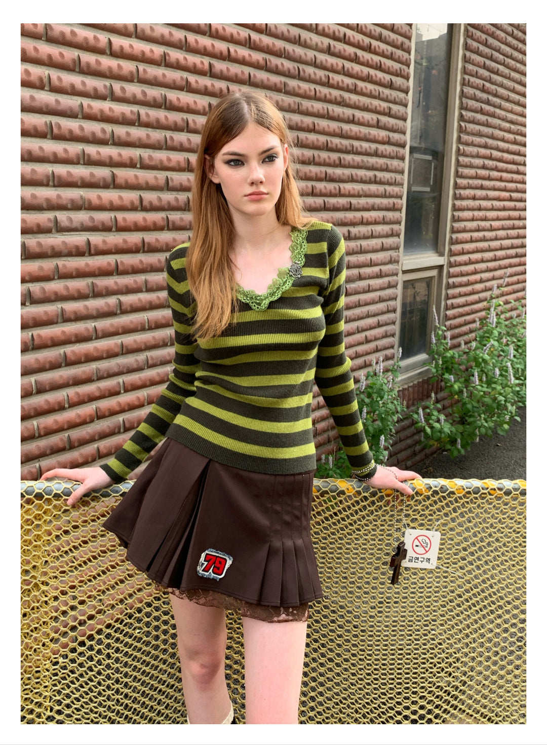 [G0052]green striped sweater