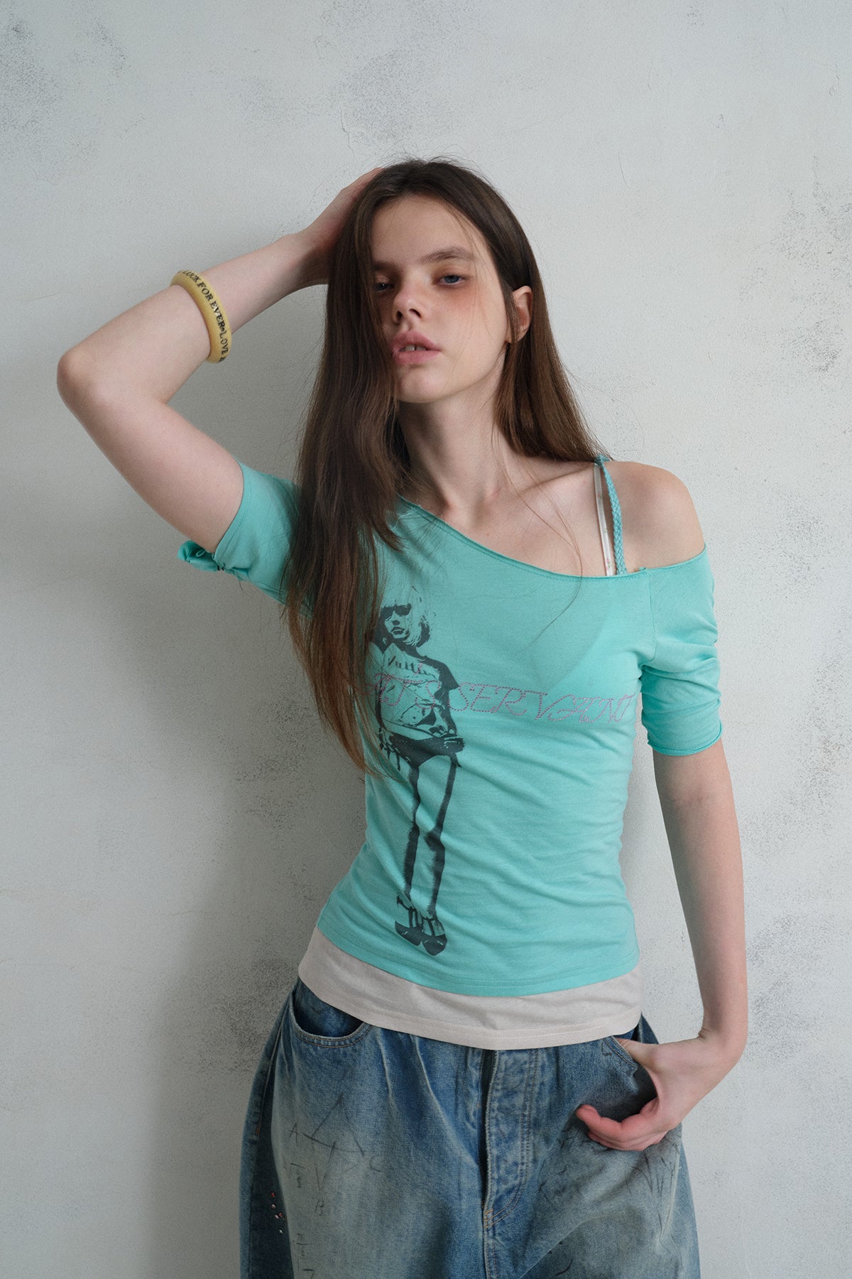 [A001334]Cat's Servant Asymmetric Printed Tee
