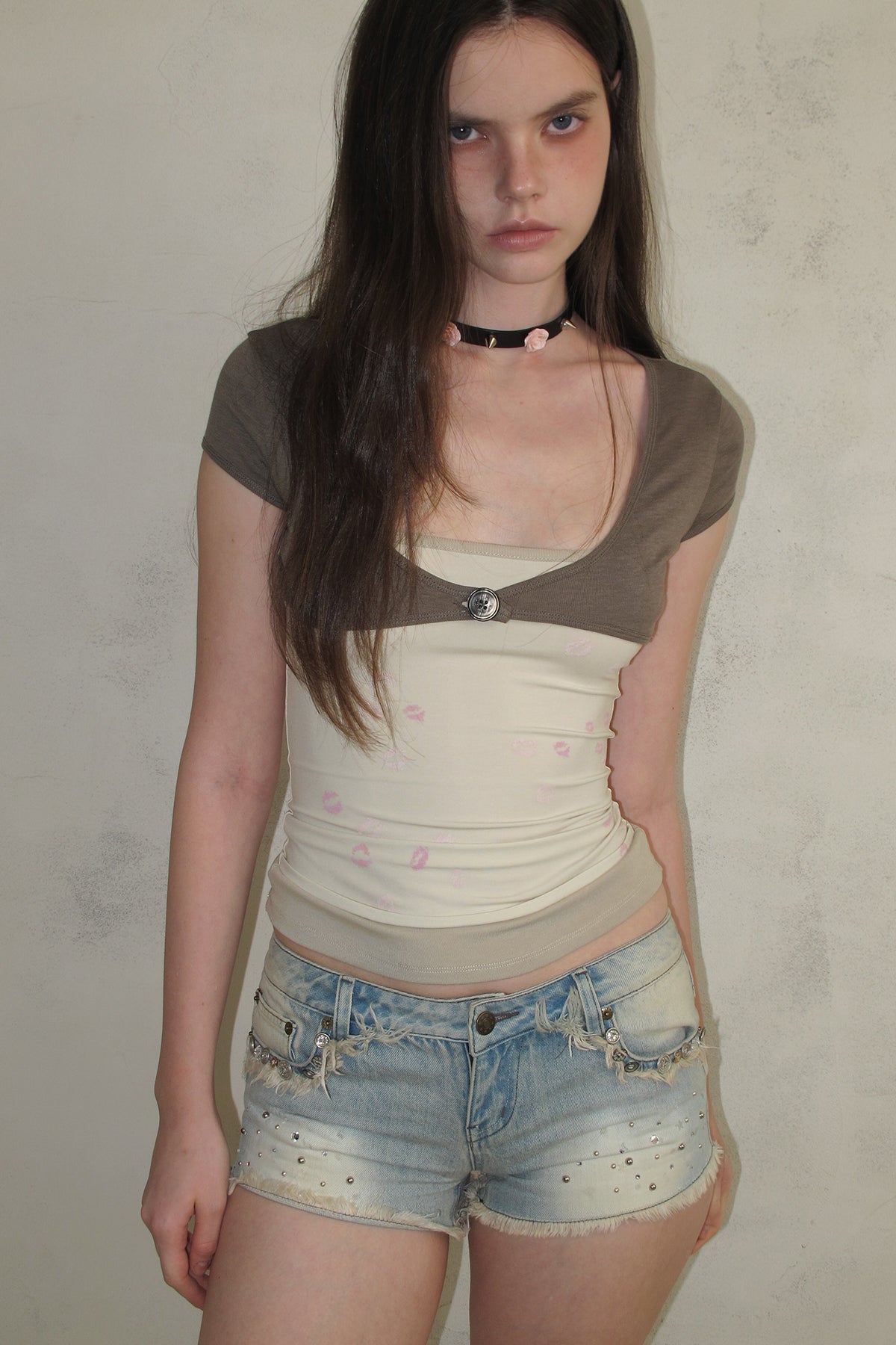 [A001328]Milky Coffee Colorblock Print Mock Two-Piece Top