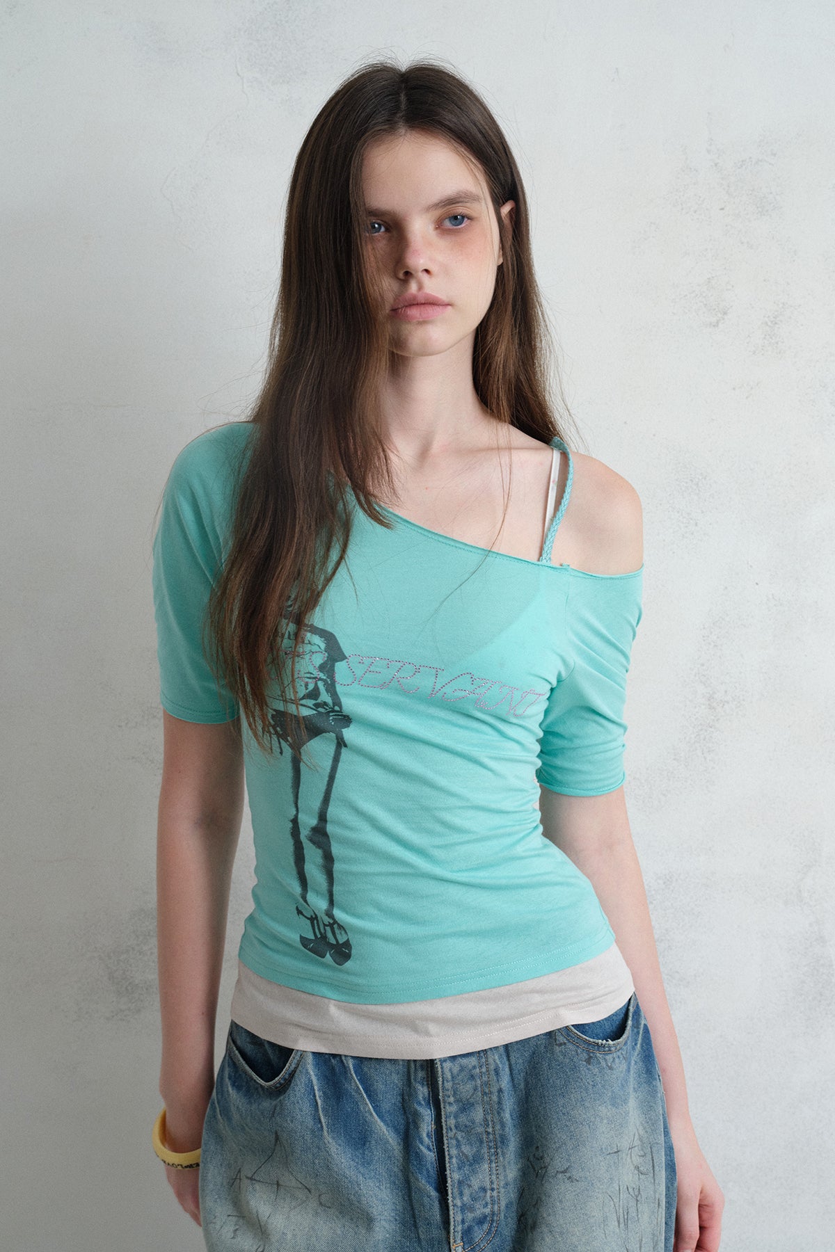 [A001334]Cat's Servant Asymmetric Printed Tee