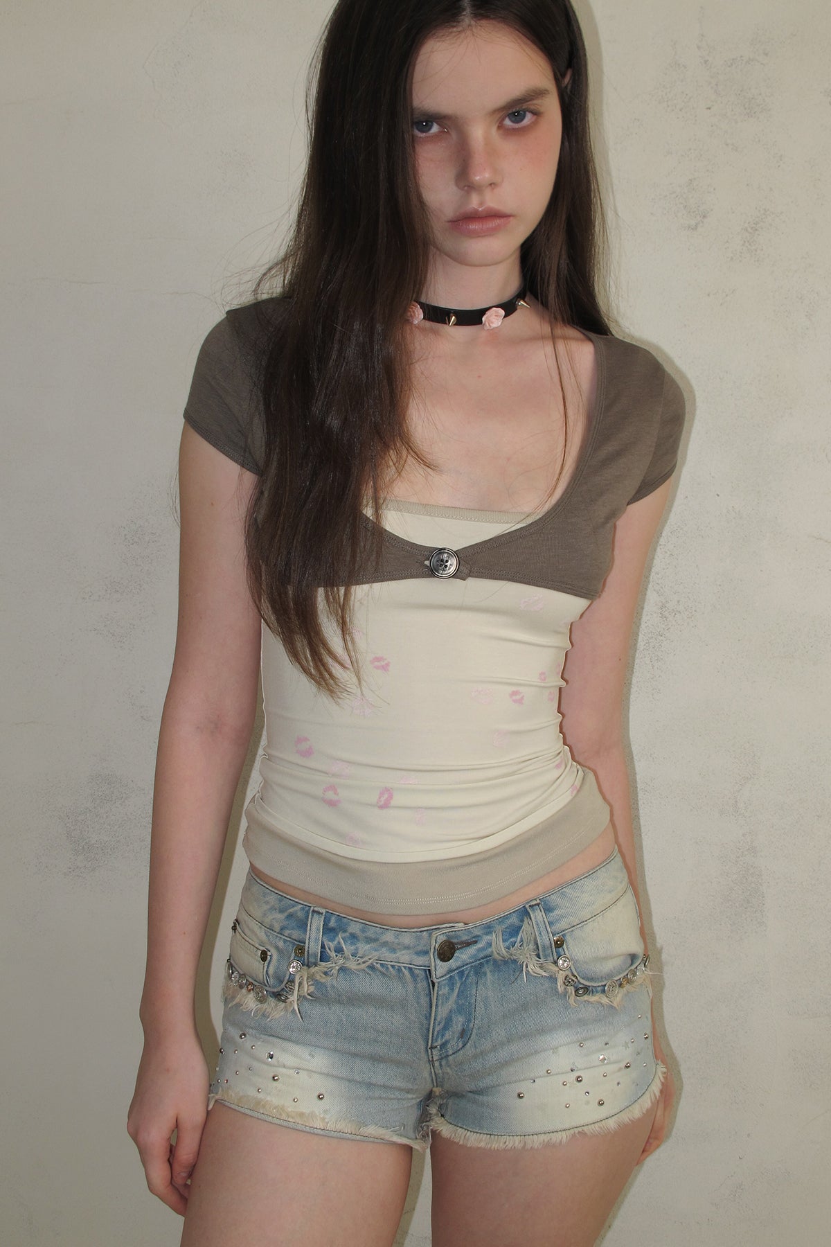 [A001327]Retro Crystal Button Light Wash Denim Shorts