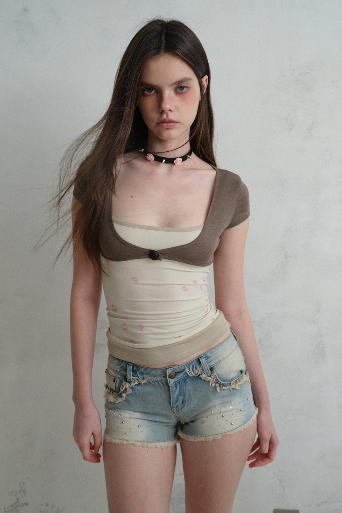 [A001327]Retro Crystal Button Light Wash Denim Shorts
