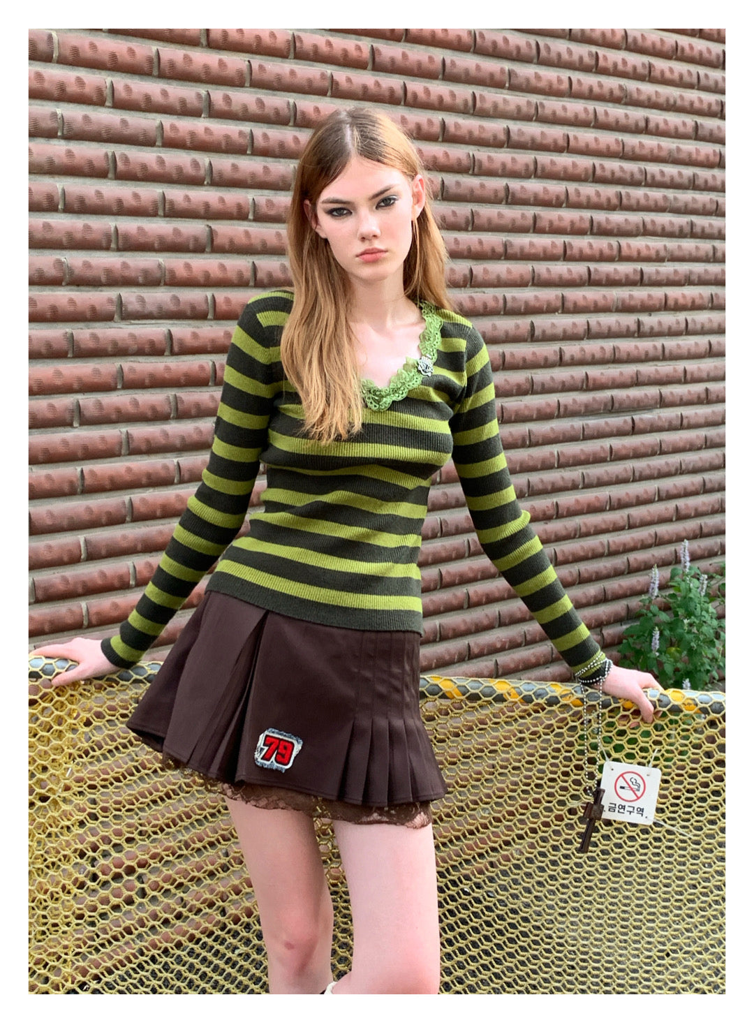 [G0052]green striped sweater