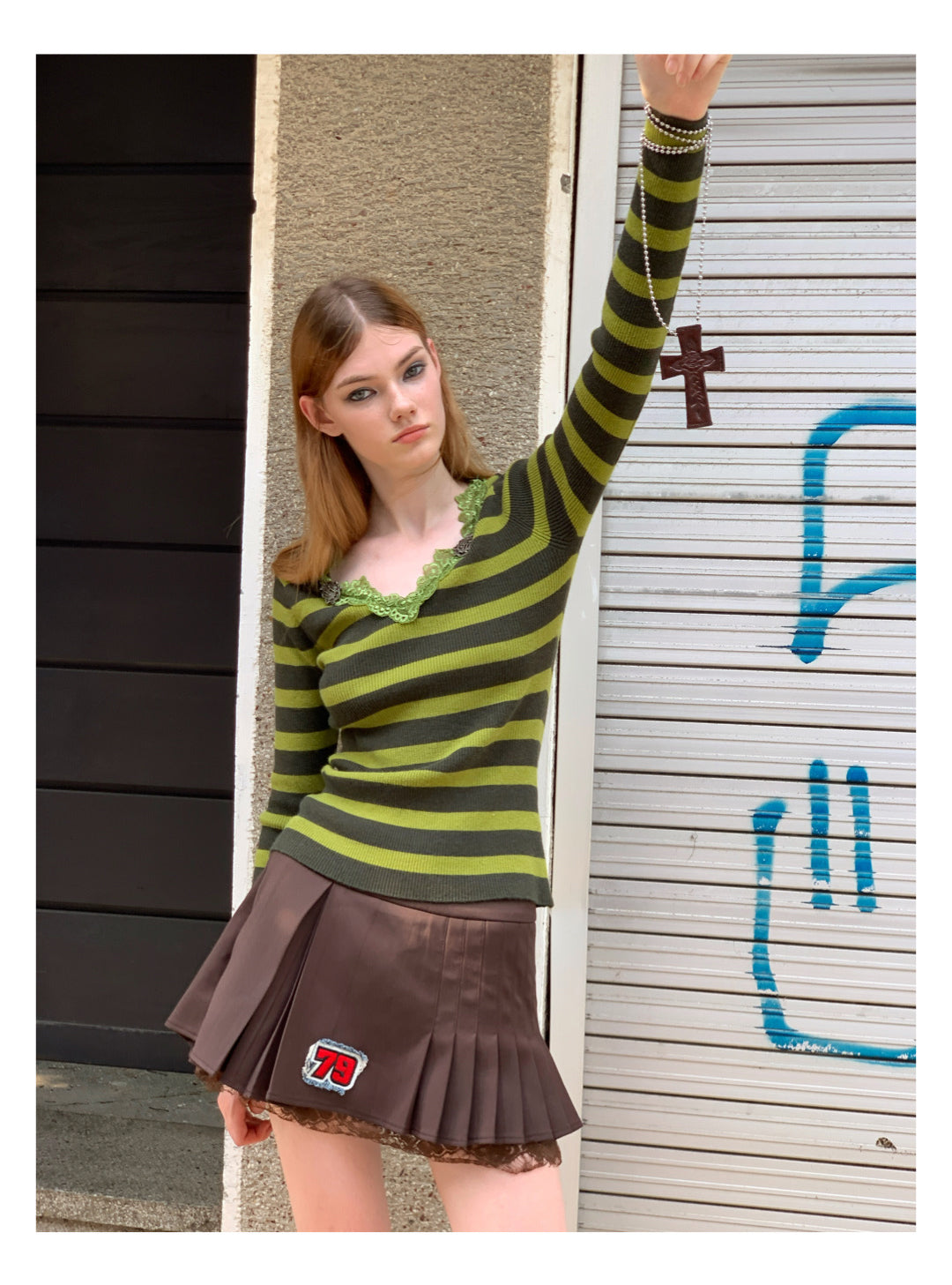 [G0052]green striped sweater