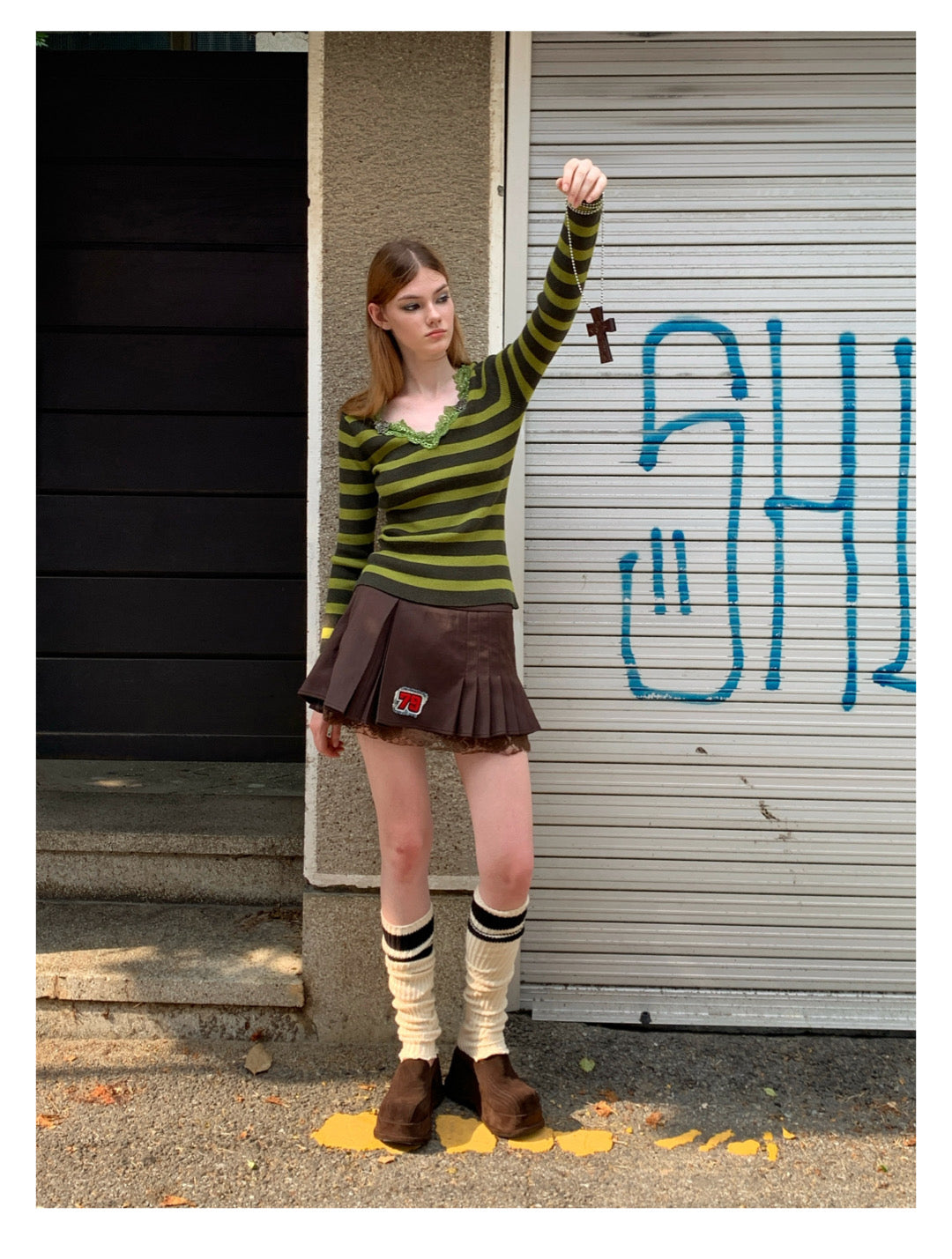 [G0052]green striped sweater