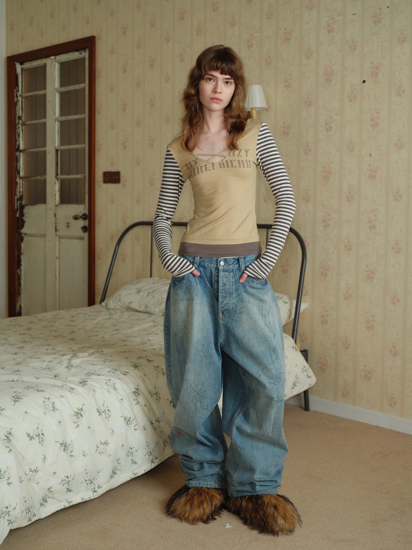 [A001018]Artisan Jeans Light Wash Denim with Hand-Painted