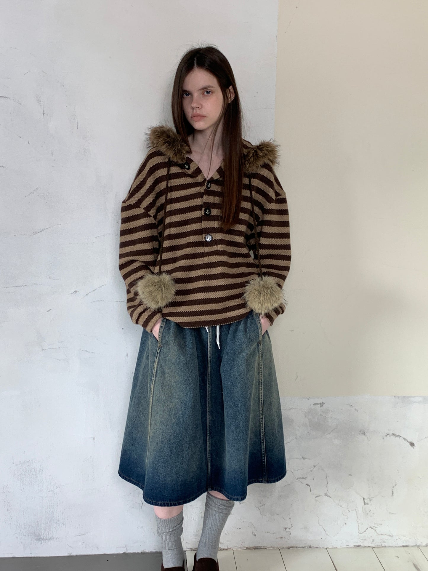 [A001070]New Vintage Stripe Sweatshirt - Relaxed Fit with Pom-Pom Detail